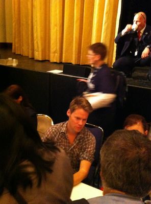 Cologne-convention-autograph-session-by-roxyem-jun-9th-2012-019.jpg