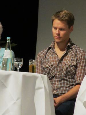 Cologne-convention-panel-cast-by-sannak-jun-9th-2012-021.jpg