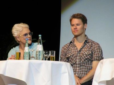 Cologne-convention-panel-cast-by-sannak-jun-9th-2012-024.jpg