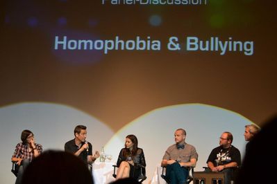 Cologne-convention-panel-homophobia-by-sandram-jun-9th-2012-000.jpg