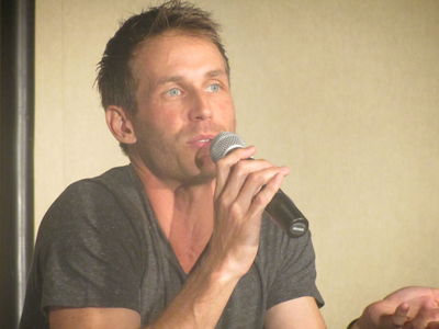 La-qaf-convention-panel-robert-michelle-ryan-by-pam81-jun-9th-2013-0025.jpg