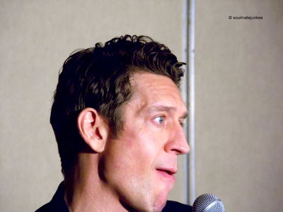 La-qaf-convention-panel-robert-michelle-ryan-by-soulmatejunkee-jun-9th-2013-007.jpg