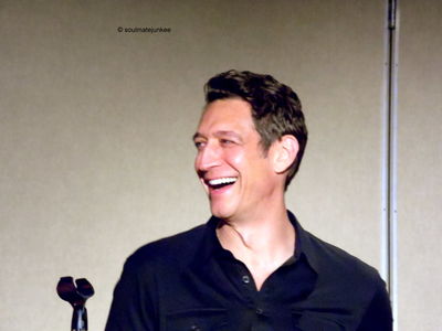 La-qaf-convention-panel-robert-michelle-ryan-by-soulmatejunkee-jun-9th-2013-012.jpg