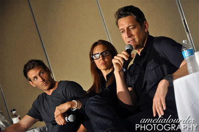 La-qaf-convention-panel-robert-michelle-ryan-official-jun-9th-2013-002.jpg