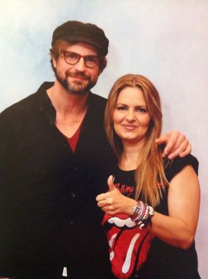 Bilbao-qaf-convention-with-fans-by-katherine-mar-29th-2014-000.jpg