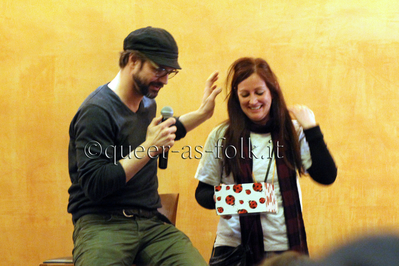 Bilbao-qaf-convention-panel-gale-by-sunshine-mar-30th-2014-0045.JPG