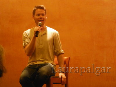 Bilbao-qaf-convention-panel-randy-by-laurapalgar-mar-30th-2014-0000.JPG