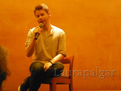 Bilbao-qaf-convention-panel-randy-by-laurapalgar-mar-30th-2014-0006.JPG