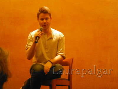 Bilbao-qaf-convention-panel-randy-by-laurapalgar-mar-30th-2014-0008.JPG