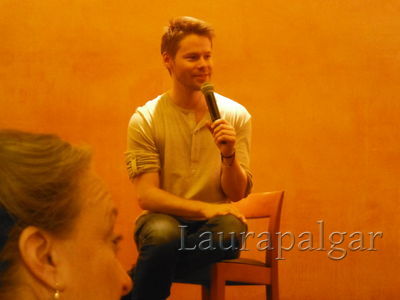 Bilbao-qaf-convention-panel-randy-by-laurapalgar-mar-30th-2014-0025.JPG