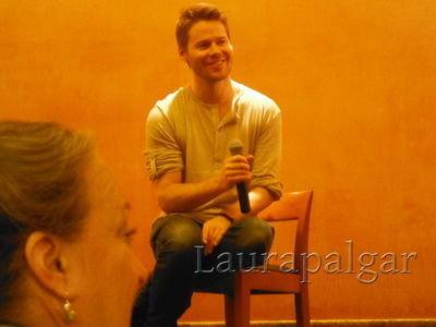 Bilbao-qaf-convention-panel-randy-by-laurapalgar-mar-30th-2014-0031.JPG