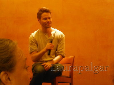 Bilbao-qaf-convention-panel-randy-by-laurapalgar-mar-30th-2014-0039.JPG