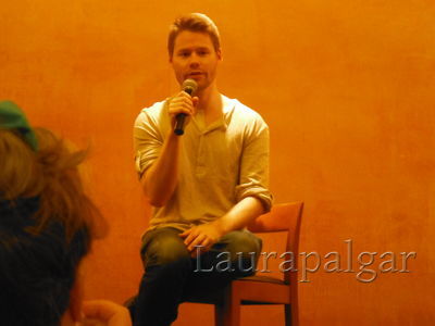 Bilbao-qaf-convention-panel-randy-by-laurapalgar-mar-30th-2014-0047.JPG