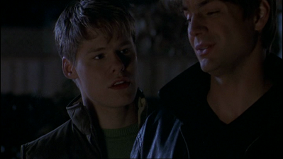 Brian-justin-1x17-1998.png