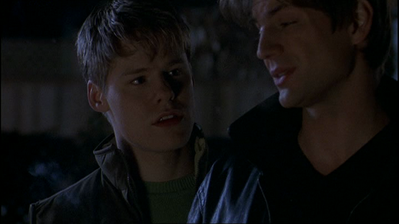 Brian-justin-1x17-1999.png