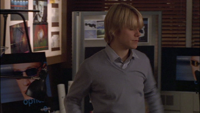 Brian-justin-3x08-1146.png