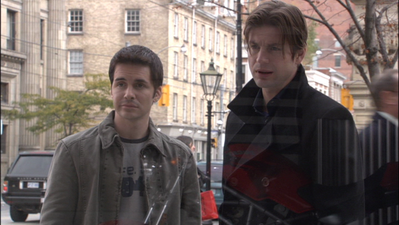 Brian-justin-5x01-0814.png