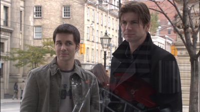 Brian-justin-5x01-0817.png