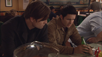 Brian-justin-5x01-1011.png