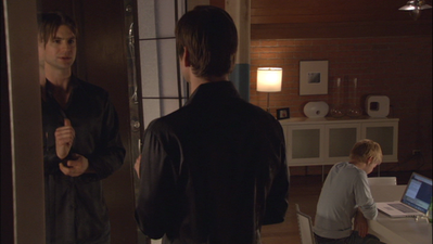 Brian-justin-5x06-1220.png